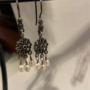 Sterling silver daisy chandelier earrings with pearl drops
